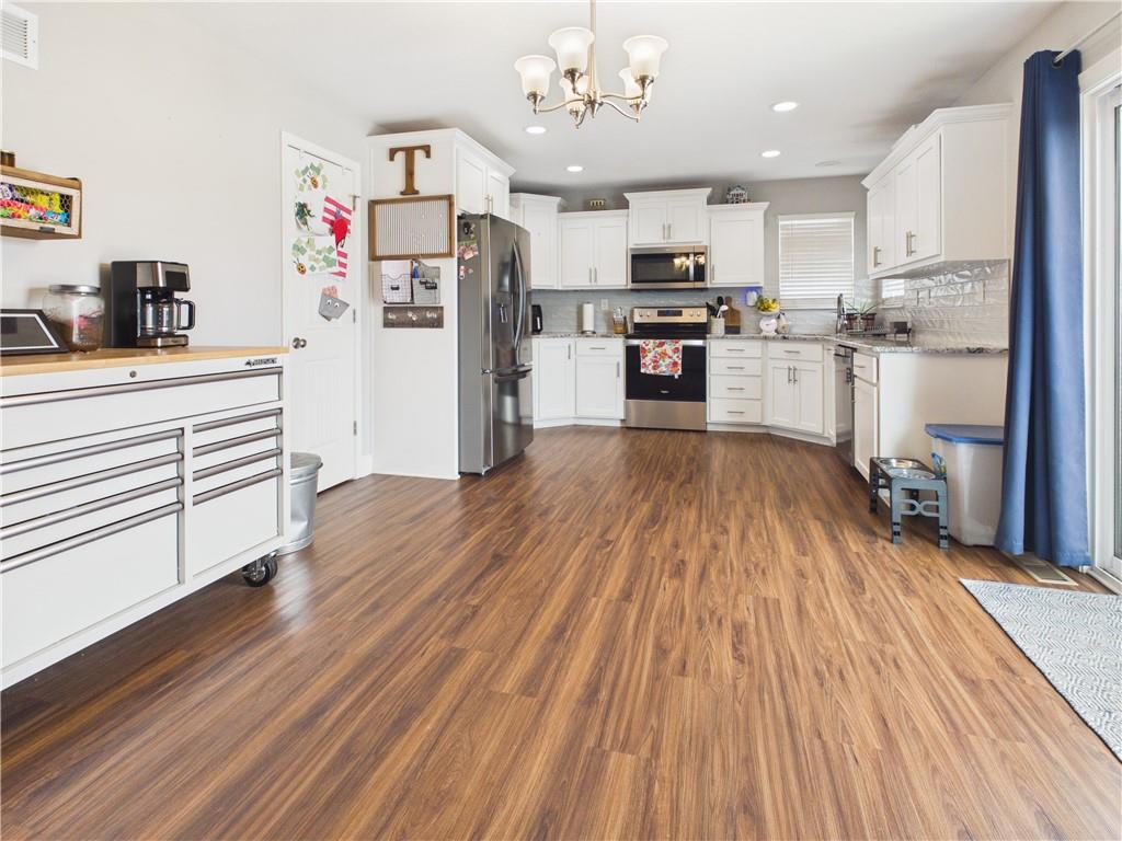 89 Southeast 451st Road Warrensburg, MO 64093 - Photo 5 of 30