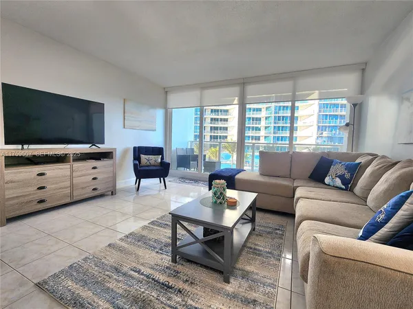 $3,500 | 3505 South Ocean Drive, Unit 508, Hollywood, FL 33019