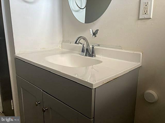 1902 Spencer Drive Croydon, PA 19021 - Photo 25 of 61 a bathroom with a sink and mirror