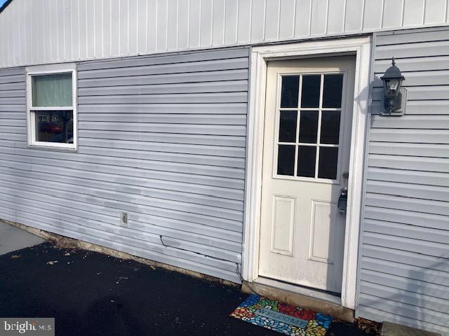 1902 Spencer Drive Croydon, PA 19021 - Photo 31 of 61 a view of front door and small space
