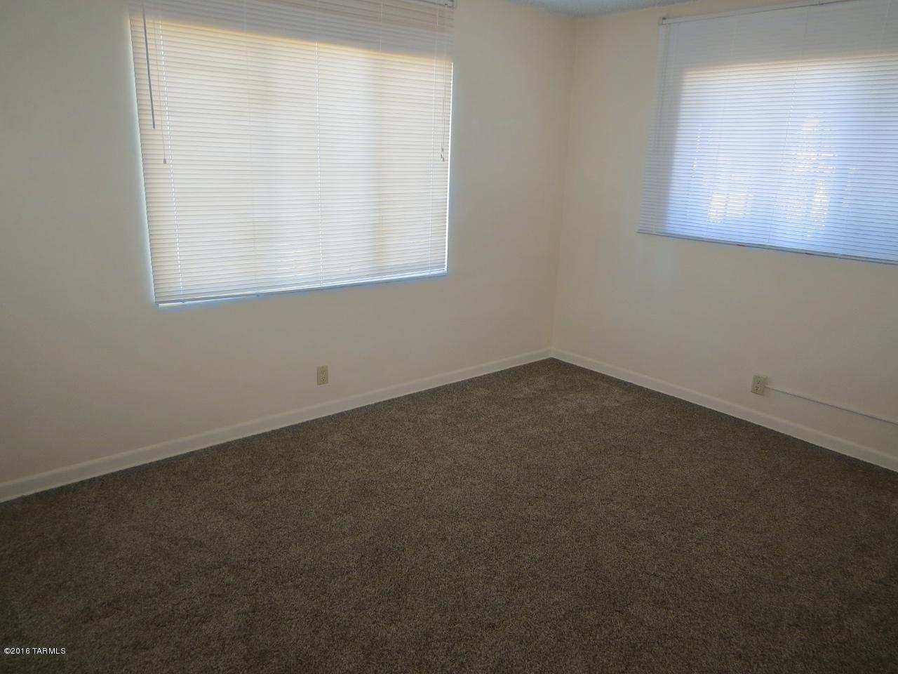 1102 East Fort Lowell Road Tucson, AZ 85719 - Photo 10 of 16