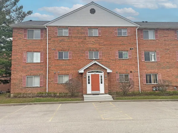 $249,900 | 7867 North Caldwell Avenue, Unit 106, Niles, IL 60714