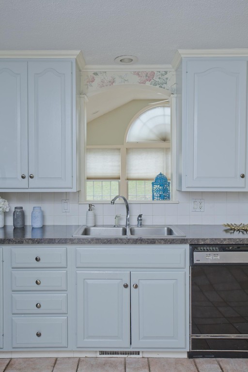 389 Gooseberry Road West Springfield, MA 01089 - Photo 14 of 30 Gallery Image 14