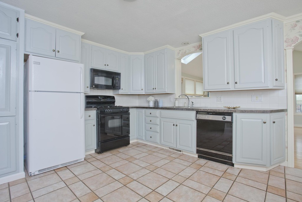 389 Gooseberry Road West Springfield, MA 01089 - Photo 15 of 30 Gallery Image 15