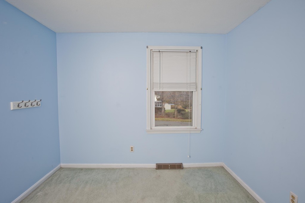 389 Gooseberry Road West Springfield, MA 01089 - Photo 22 of 30 Gallery Image 22