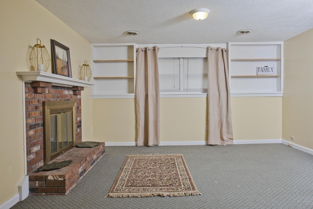 389 Gooseberry Road West Springfield, MA 01089 - Photo 28 of 30 Gallery Image 28