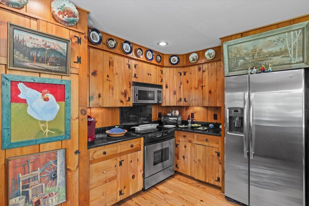 1341 Beaver Valley Road Stroudsburg, PA 18360 - Photo 43 of 84 SS Appliances