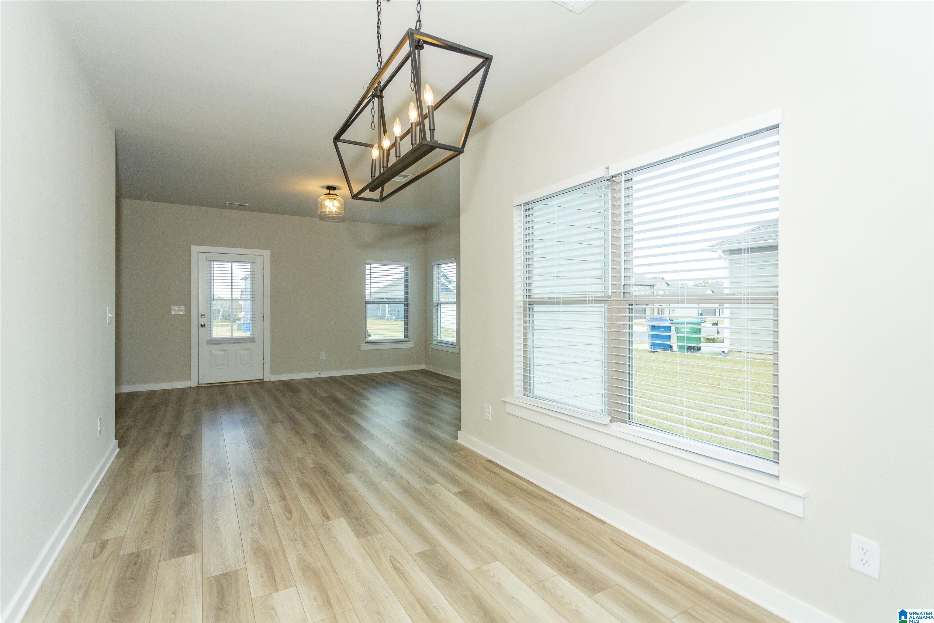 325 Ridgeview Circle Jemison, AL 35085 - Photo 15 of 50