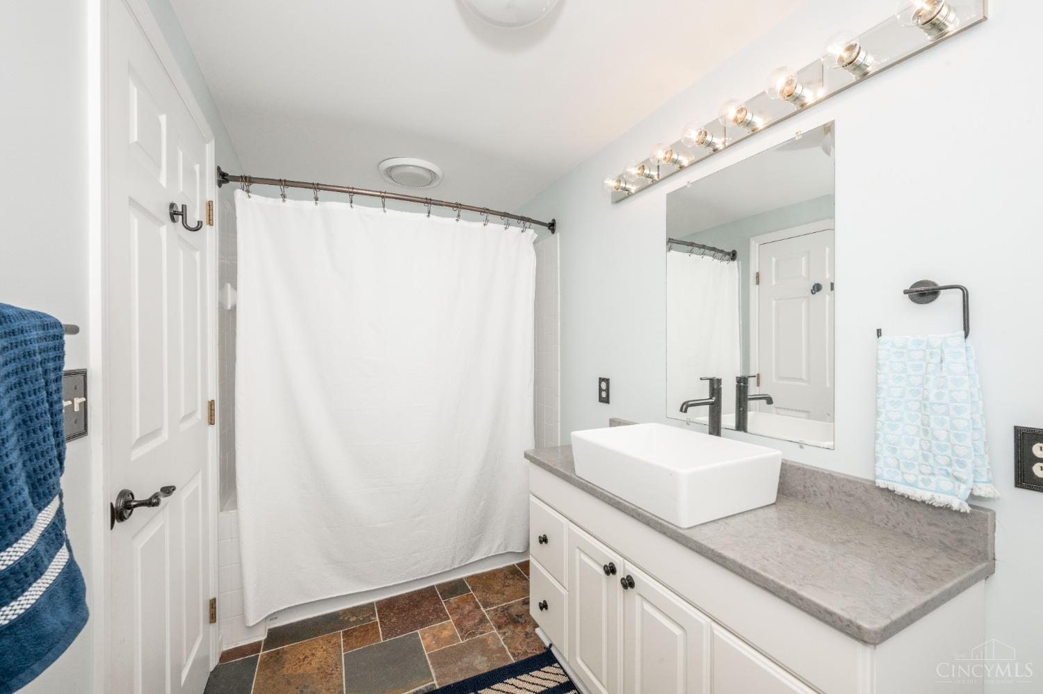 6420 Kenwood Road Madeira, OH 45243 - Photo 47 of 80
