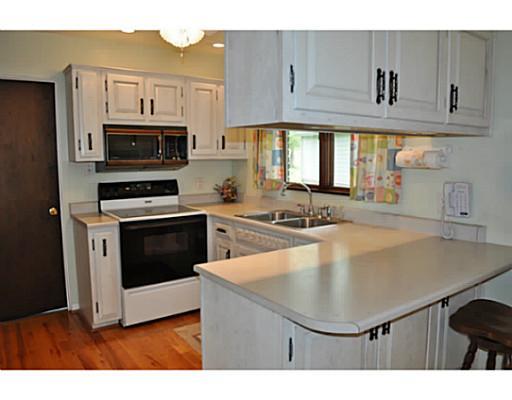 175 East Brewster Road Butler, PA 16001 - Photo 3 of 15 Kitchen.