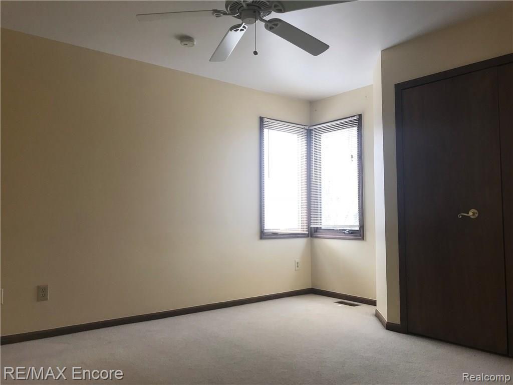 5269 Ridge Trail North Clarkston, MI 48348 - Photo 20 of 28 Bedroom 4