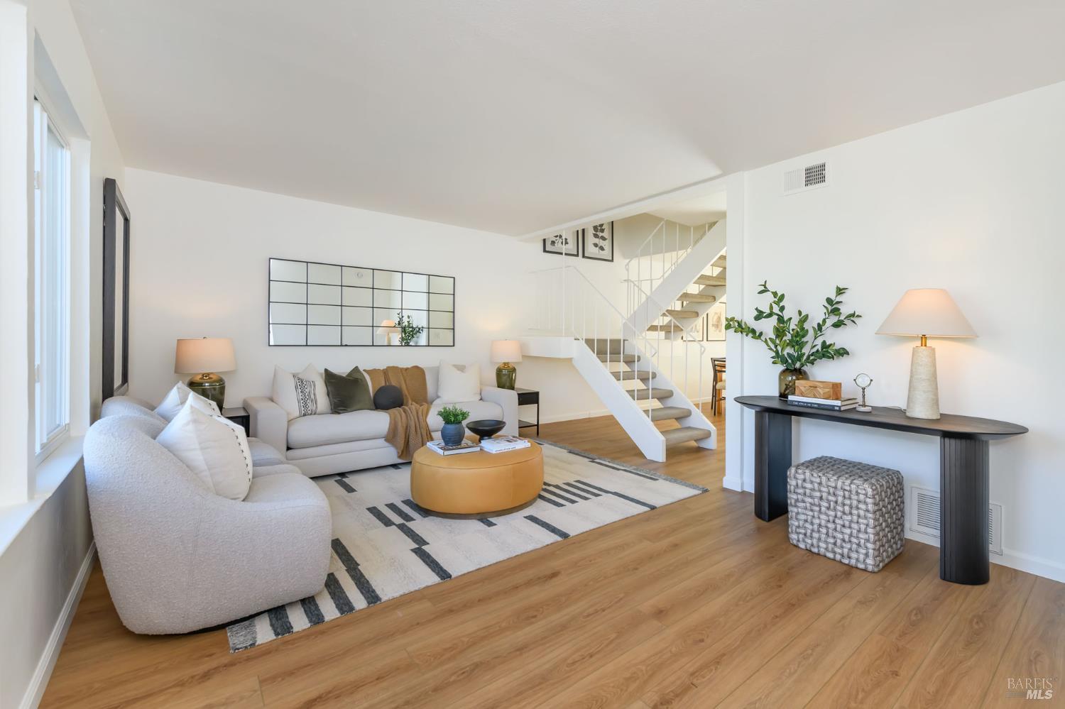 314 Capetown Court Novato, CA 94947 - Photo 5 of 23