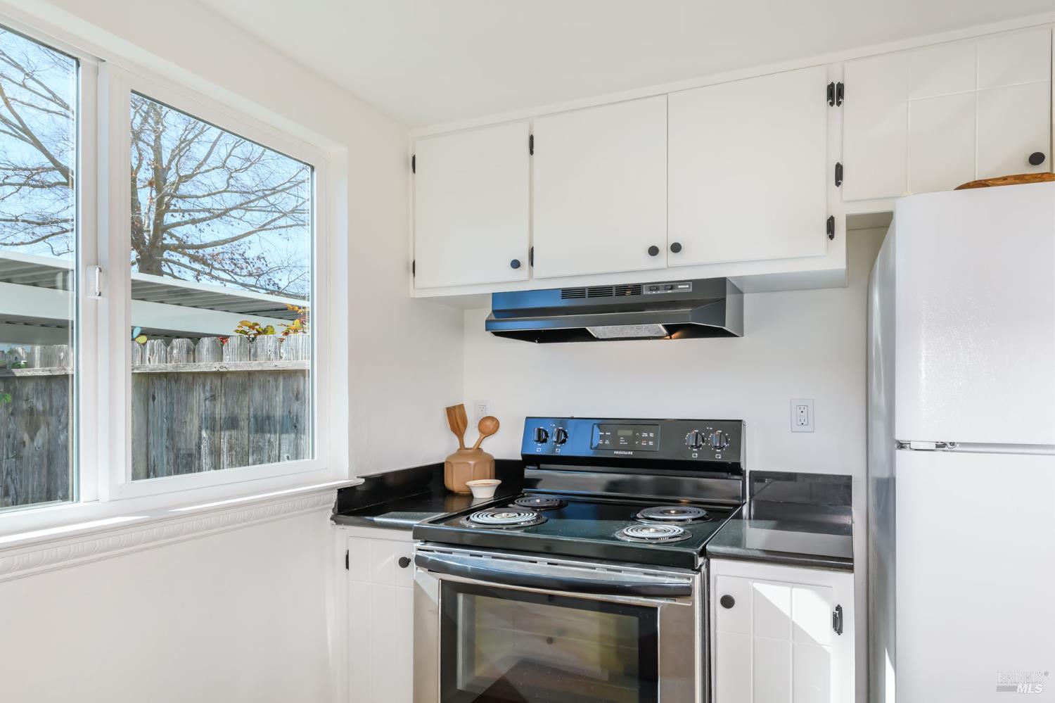 314 Capetown Court Novato, CA 94947 - Photo 10 of 23