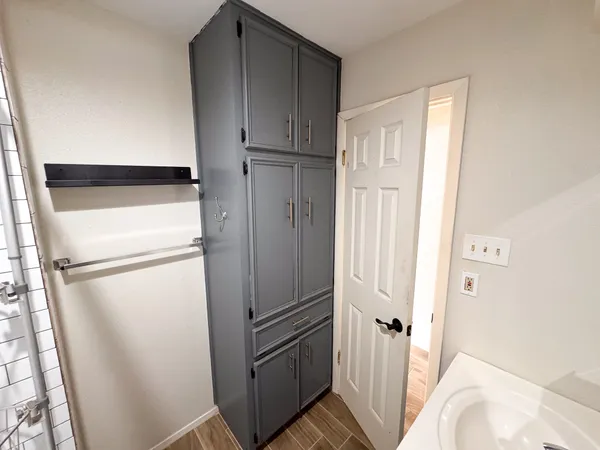 $2,100 | 505 Cambridge Drive, Round Rock, TX 78664