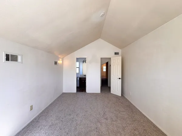 $2,100 | 505 Cambridge Drive, Round Rock, TX 78664