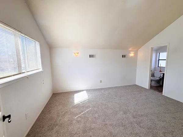 $2,100 | 505 Cambridge Drive, Round Rock, TX 78664