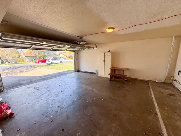 $2,100 | 505 Cambridge Drive, Round Rock, TX 78664