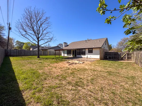 $2,100 | 505 Cambridge Drive, Round Rock, TX 78664