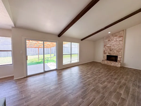 $2,100 | 505 Cambridge Drive, Round Rock, TX 78664