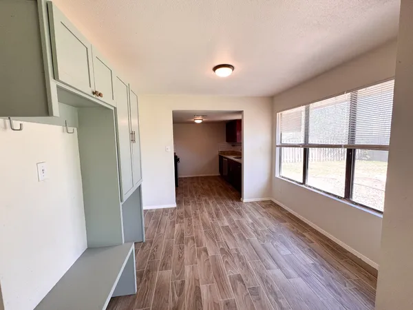 $2,100 | 505 Cambridge Drive, Round Rock, TX 78664
