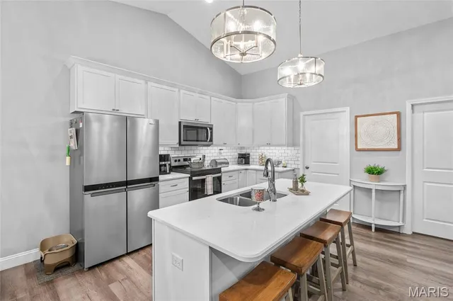 $449,900 | 1831 Crimson Oak Drive, Maryville, IL 62062