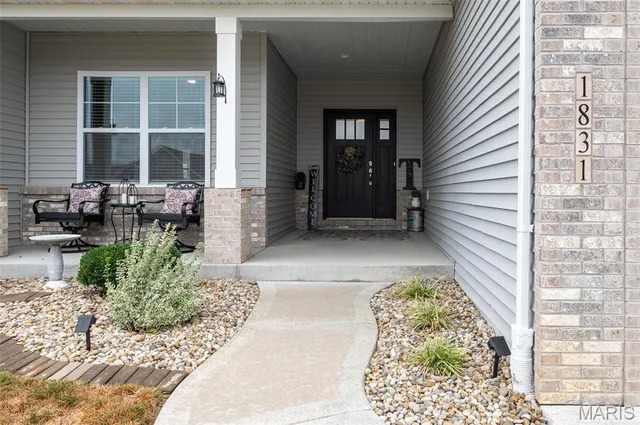 $449,900 | 1831 Crimson Oak Drive, Maryville, IL 62062