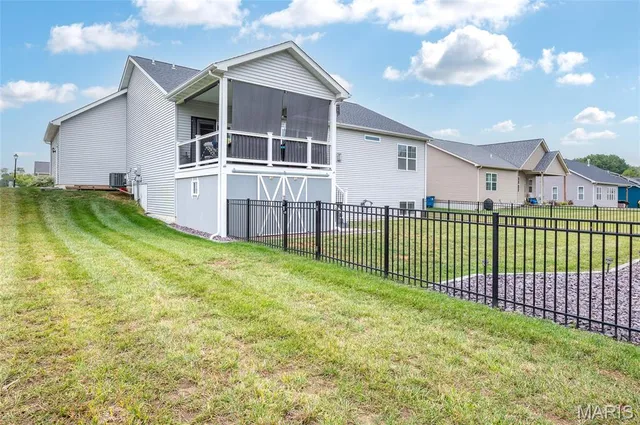 $449,900 | 1831 Crimson Oak Drive, Maryville, IL 62062