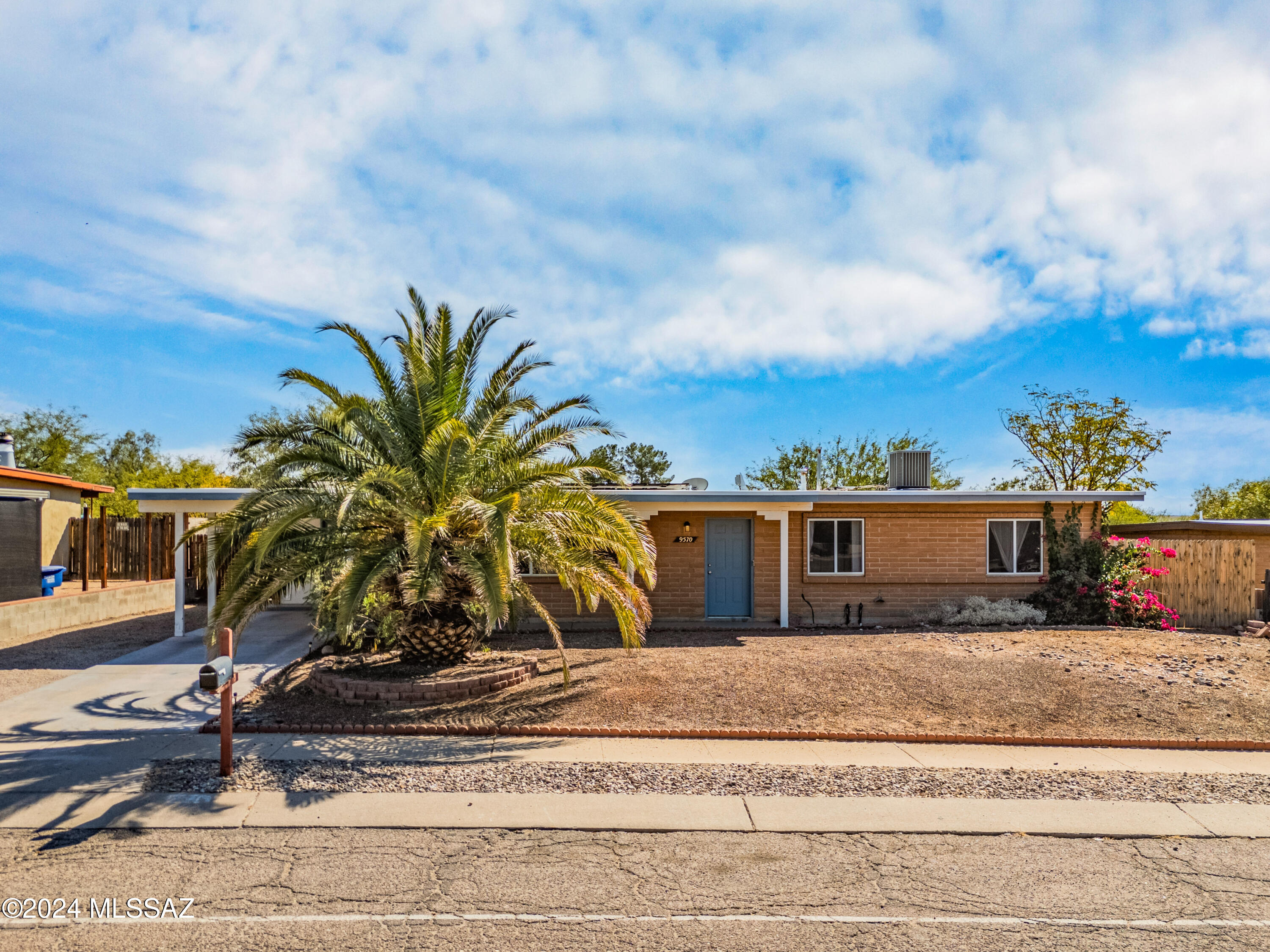 9570 East Stella Road Tucson, AZ 85730 - Photo 1 of 39