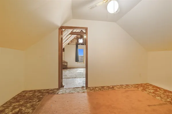$123,079 | 603 West Oakland Avenue, Bloomington, IL 61701