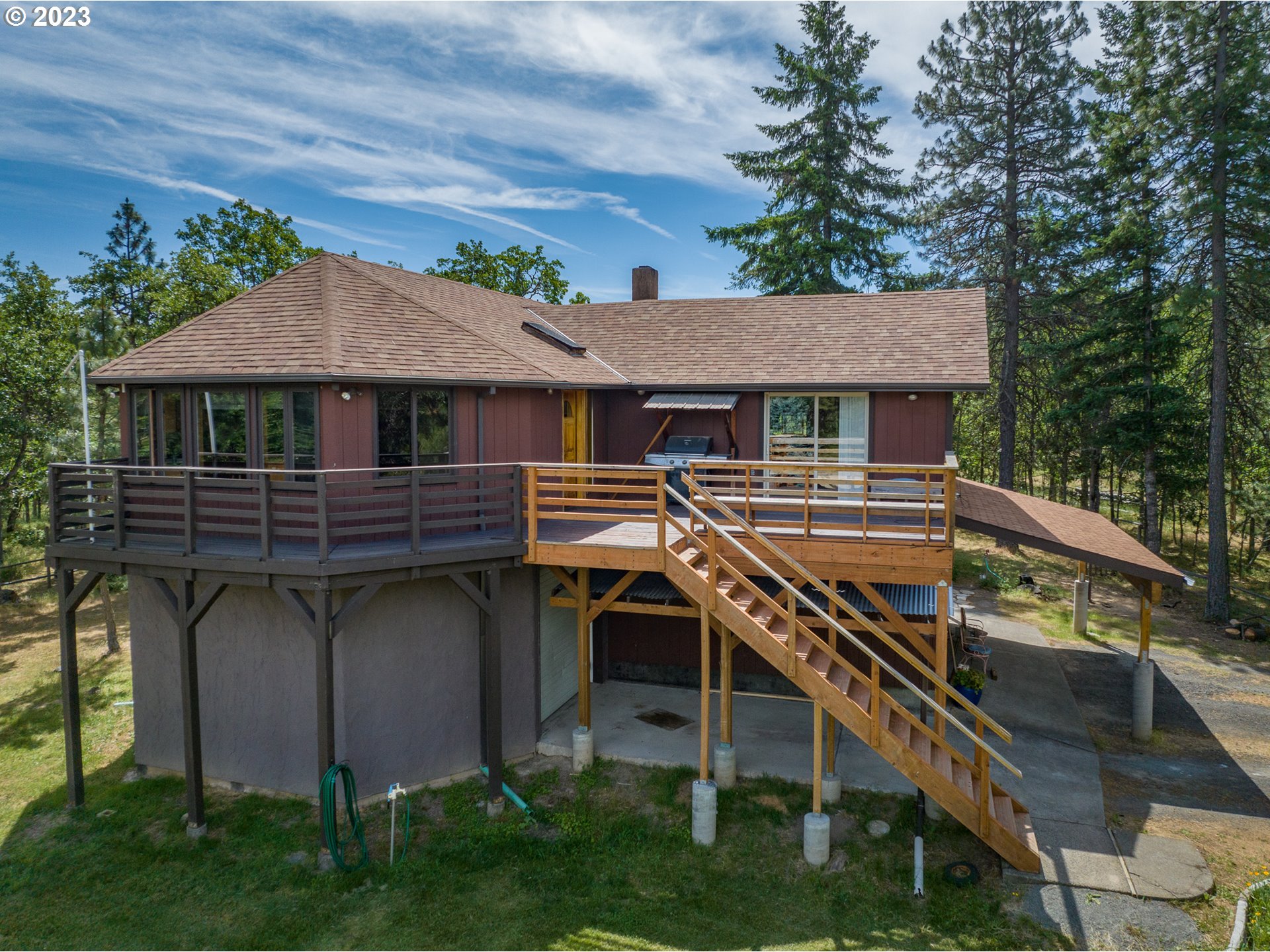 2050 Paradise Ridge Place Mosier, OR 97040 - Photo 1 of 35 Gallery Image 1