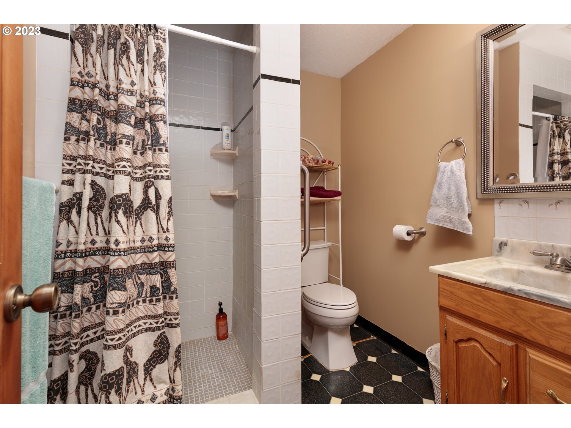 2050 Paradise Ridge Place Mosier, OR 97040 - Photo 27 of 35 Gallery Image 27