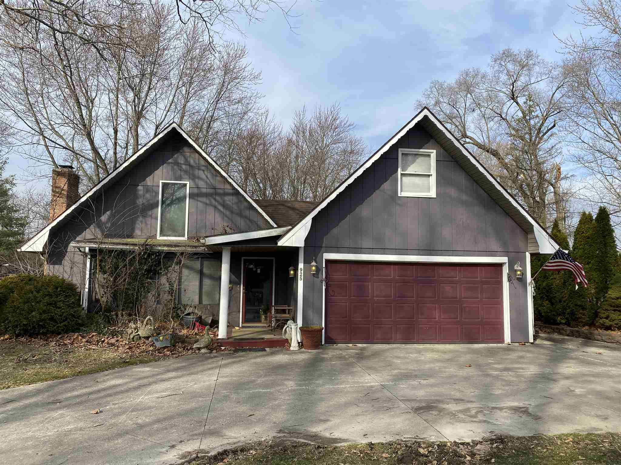 925 North Greenbriar Road Muncie, IN 47304 - Photo 1 of 19 Gallery Image 1