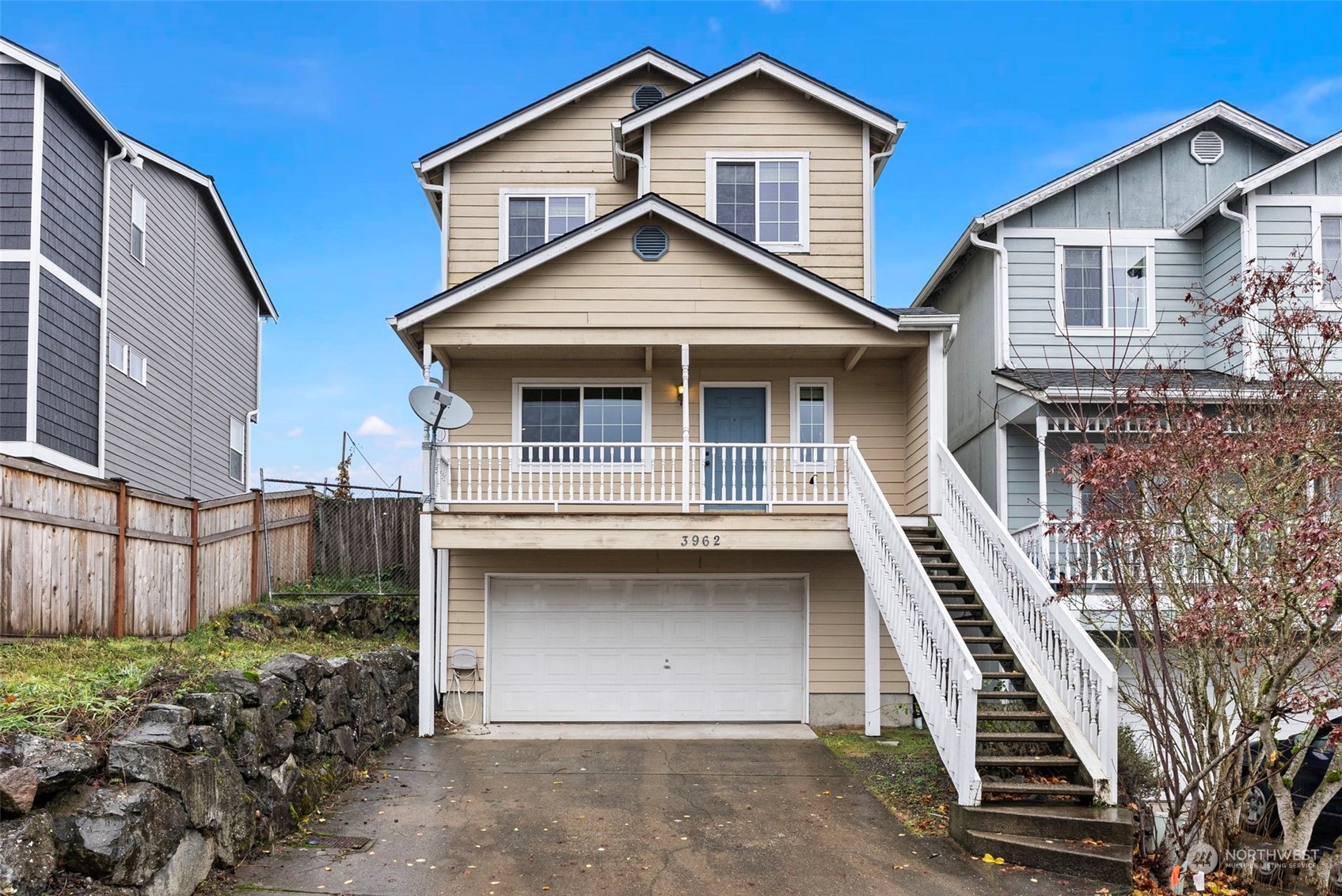3962 Broadmoor Loop Bremerton, WA 98310 - Photo 1 of 22 a front view of a house with a yard