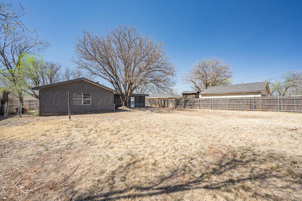 3411 Kingston Road Amarillo, TX 79109 - Photo 35 of 36 backyard 1