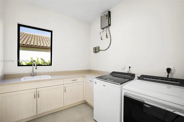 $950,000 | 5197 Julienne Road, Ave Maria, FL 34142