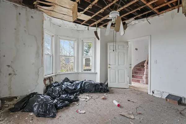 $250,000 | 213 Weetamoe Street, Fall River, MA 02720