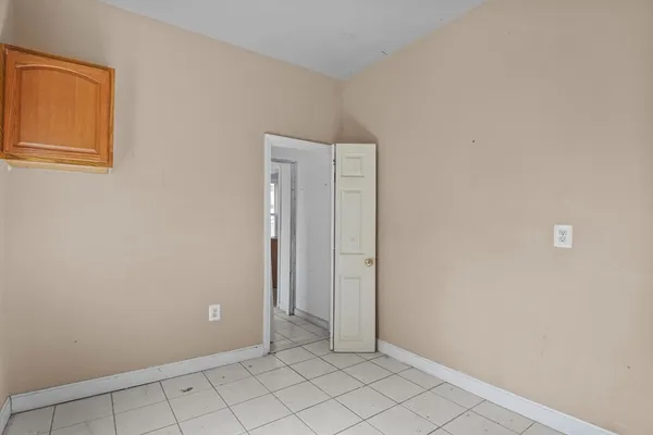 $250,000 | 213 Weetamoe Street, Fall River, MA 02720