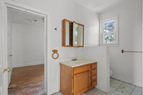 $250,000 | 213 Weetamoe Street, Fall River, MA 02720