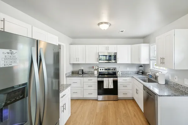 $2,650 | 226 Treutland Avenue, Nashville, TN 37207