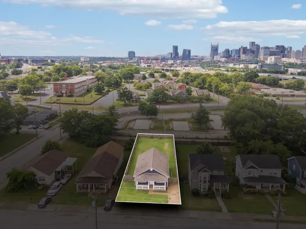 $2,650 | 226 Treutland Avenue, Nashville, TN 37207