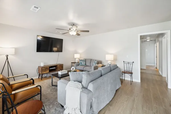 $2,650 | 226 Treutland Avenue, Nashville, TN 37207