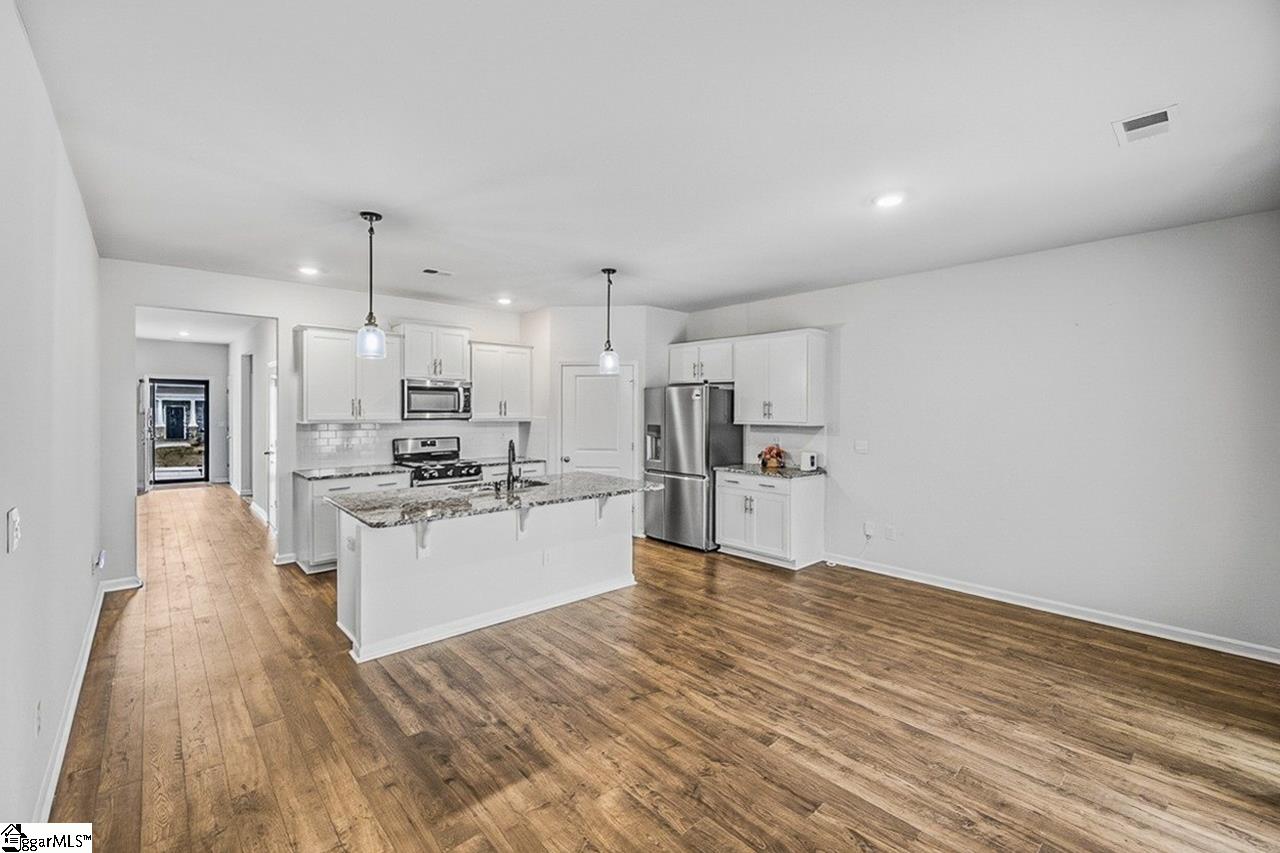 195 Light Spring Road Easley, SC 29642 - Photo 5 of 35
