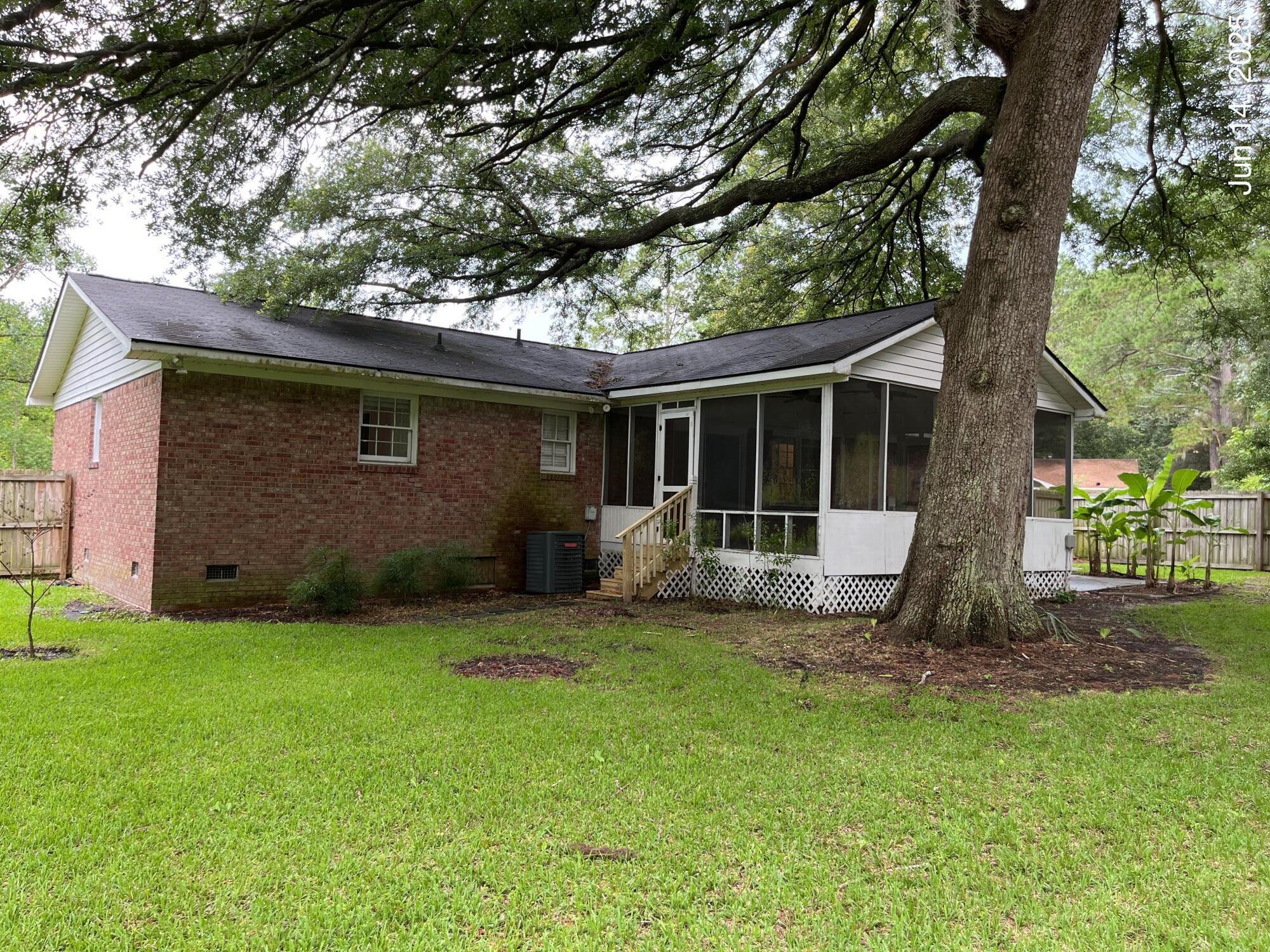 352 Oxford Road Ladson, SC 29456 - Photo 17 of 23 IMG_4945