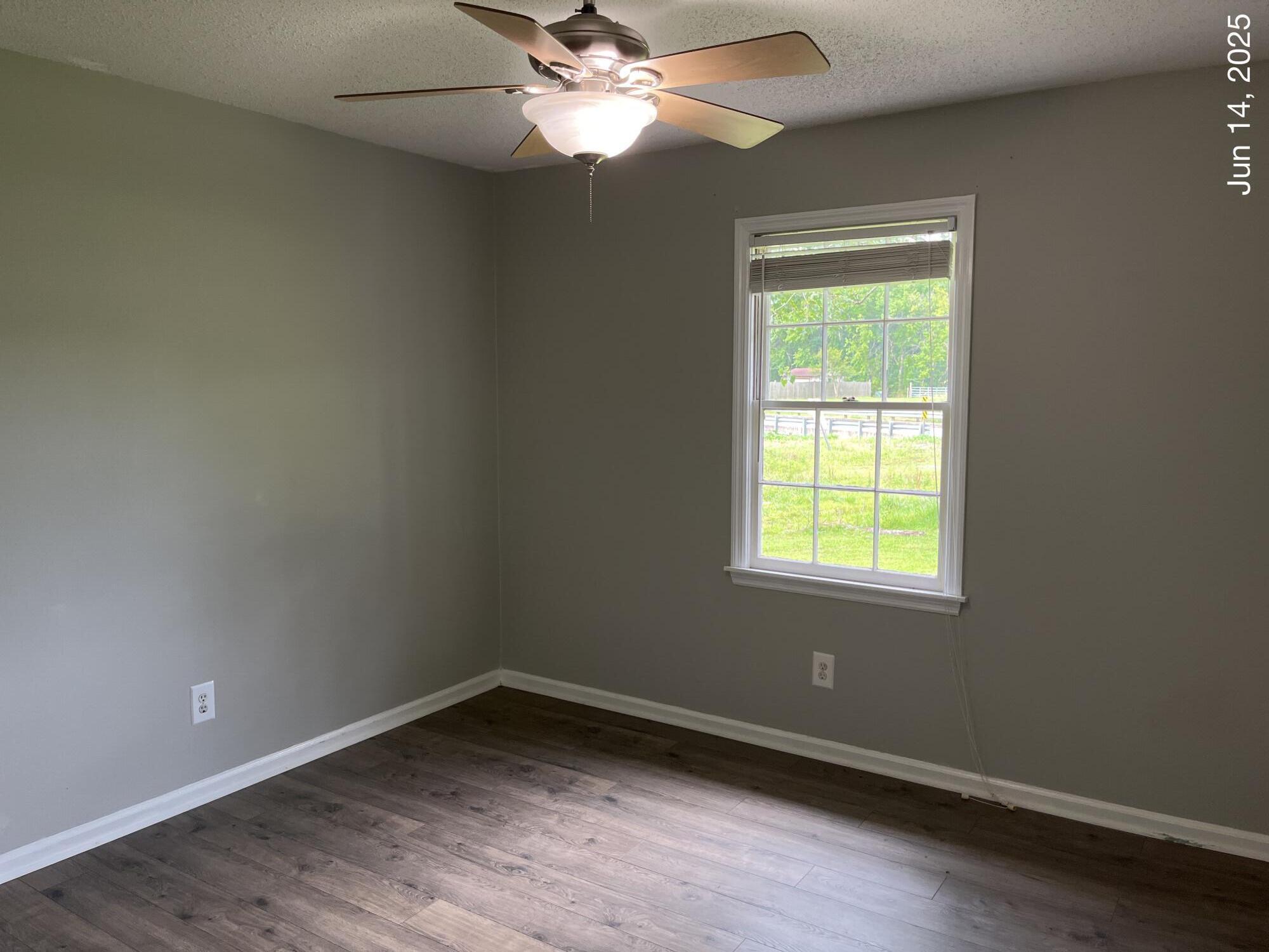 352 Oxford Road Ladson, SC 29456 - Photo 21 of 23 IMG_4950
