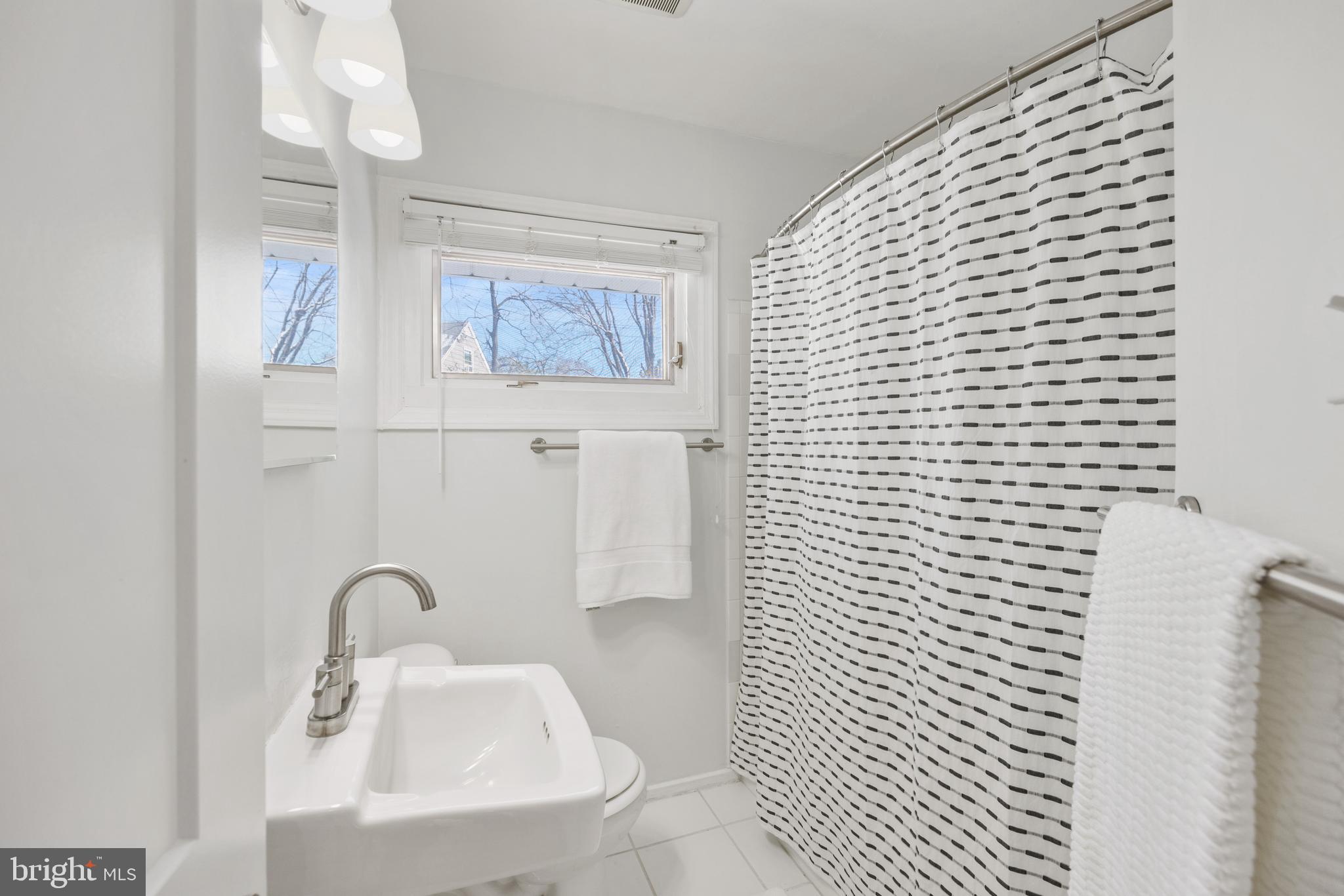 6727 Quander Road Alexandria, VA 22307 - Photo 10 of 39