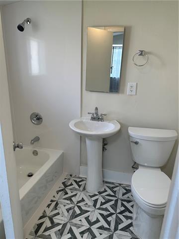 2427 Rousseau Street New Orleans, LA 70130 - Photo 14 of 16
