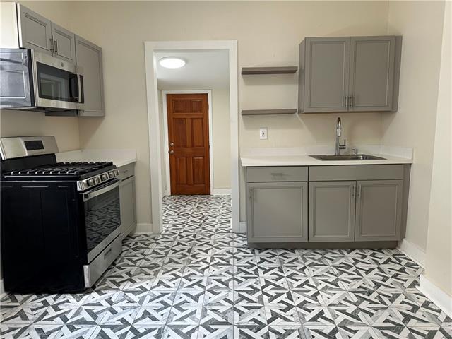 2427 Rousseau Street New Orleans, LA 70130 - Photo 10 of 16