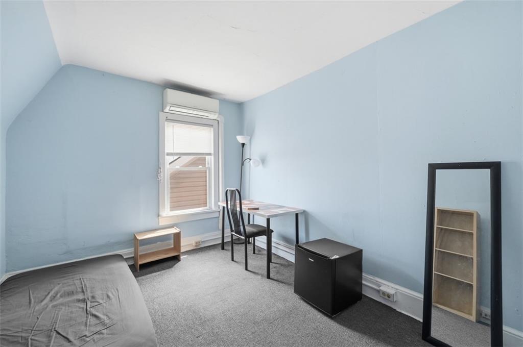 244 Robinson Street Pittsburgh, PA 15213 - Photo 29 of 33 Gallery Image 29