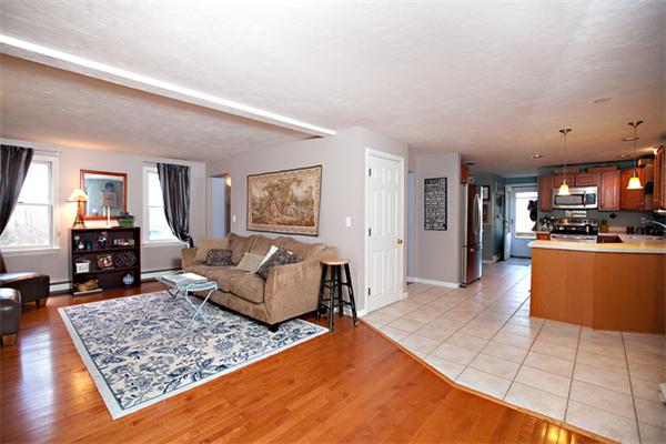 457 Bird Road Mansfield, MA 02048 - Photo 7 of 28 Gallery Image 7