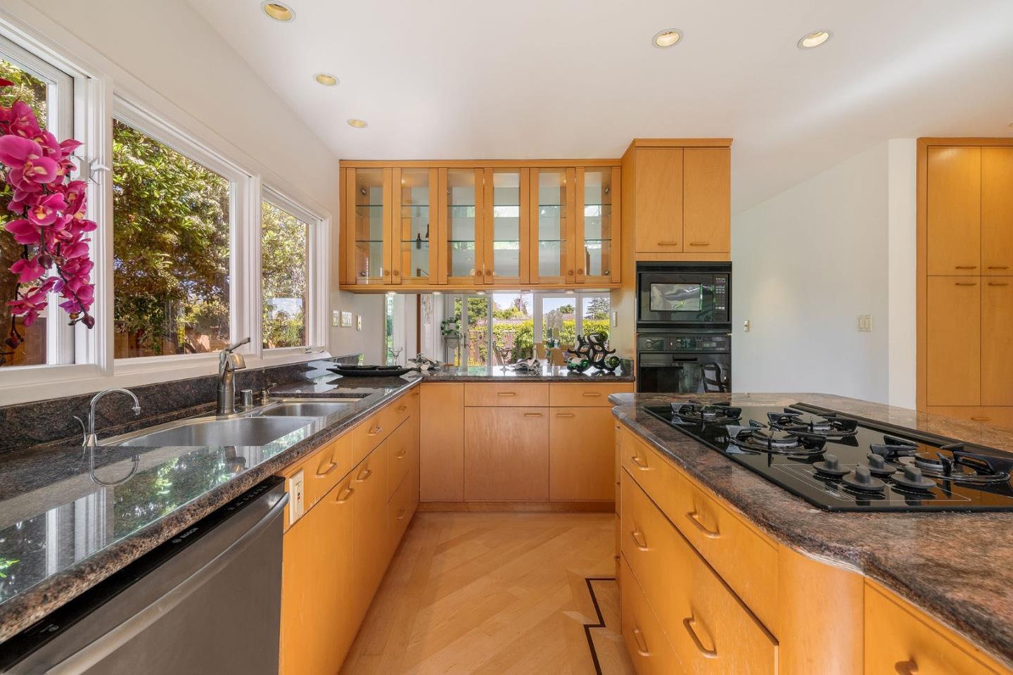 1194 Bubb Road Cupertino, CA 95014 - Photo 28 of 49 Gallery Image 28